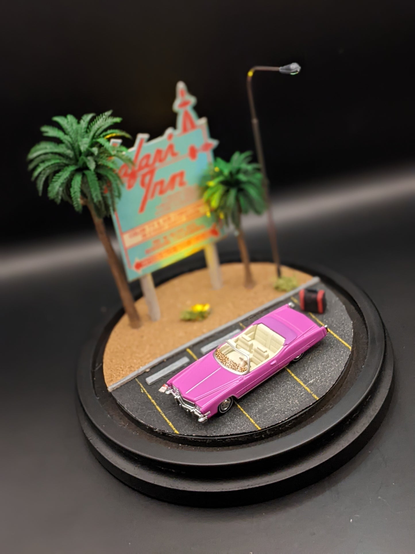 True Romance Diorama Lamp – Handmade Bell Jar Scene with Clarence’s Cadillac, Limited Edition Movie Collectible(Copy)