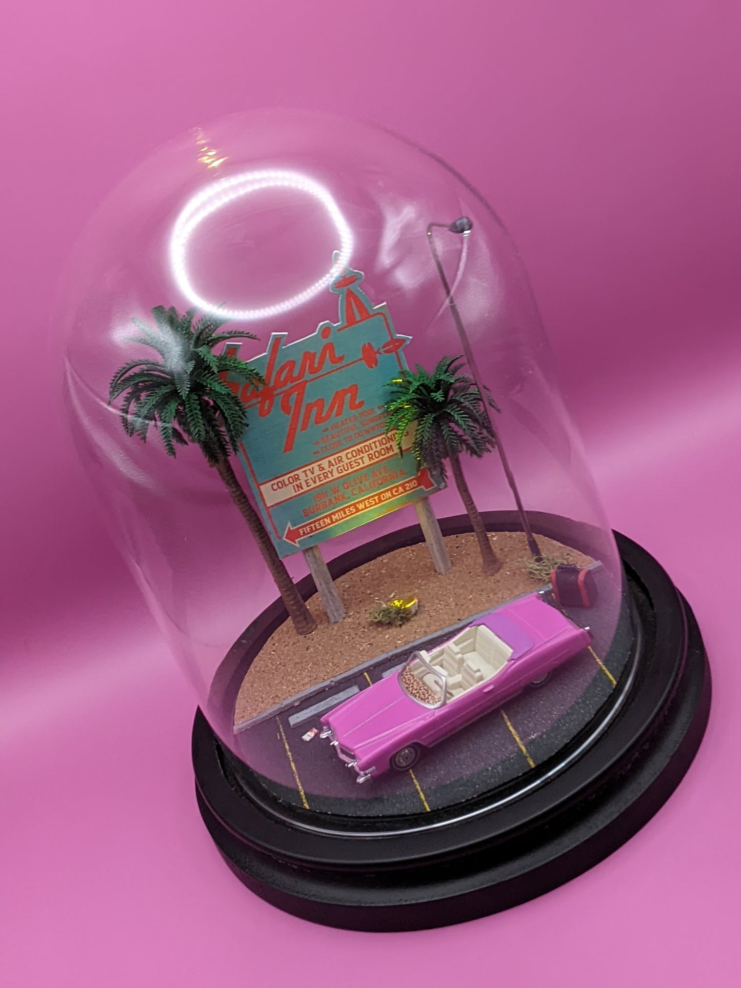 True Romance Diorama Lamp – Handmade Bell Jar Scene with Clarence’s Cadillac, Limited Edition Movie Collectible(Copy)