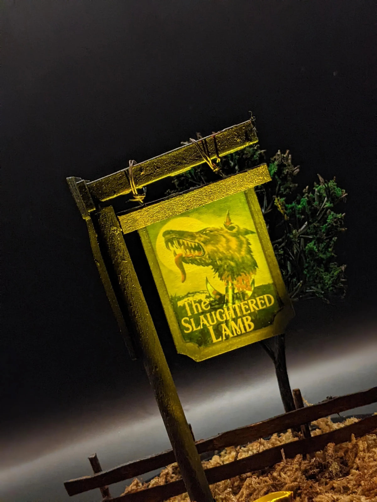 An American Werewolf in London — The Slaughtered Lamb Diorama Lamp